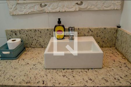 Apartamento à venda com 120m², 2 quartos e 2 vagas Apartamento à venda com 120m², 2 quartos e 2 vagasBanheiro da Suite 2