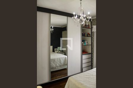 Casa à venda com 292m², 3 quartos e 4 vagas Casa à venda com 292m², 3 quartos e 4 vagasQuarto 2