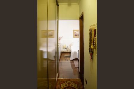 Casa à venda com 292m², 3 quartos e 4 vagas Casa à venda com 292m², 3 quartos e 4 vagasCloset da suíte