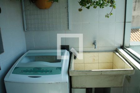 Casa à venda com 292m², 3 quartos e 4 vagas Casa à venda com 292m², 3 quartos e 4 vagasÁrea de Serviço