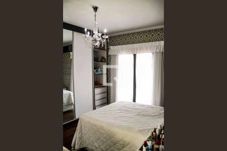 Casa à venda com 292m², 3 quartos e 4 vagas Casa à venda com 292m², 3 quartos e 4 vagasQuarto 2