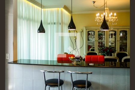 Casa à venda com 292m², 3 quartos e 4 vagas Casa à venda com 292m², 3 quartos e 4 vagasCozinha