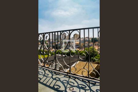 Casa à venda com 292m², 3 quartos e 4 vagas Casa à venda com 292m², 3 quartos e 4 vagasSacada