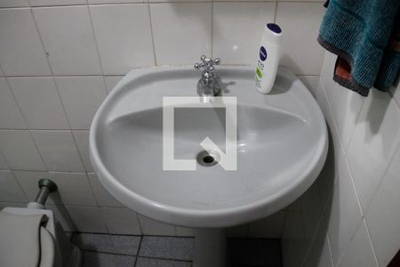 Casa à venda com 292m², 3 quartos e 4 vagas Casa à venda com 292m², 3 quartos e 4 vagasBanheiro de Serviço