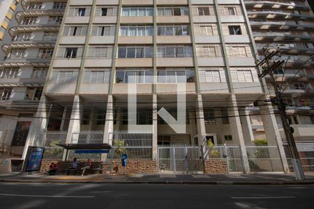 Apartamento à venda com 156m², 3 quartos e 1 vaga Apartamento à venda com 156m², 3 quartos e 1 vagaFachada