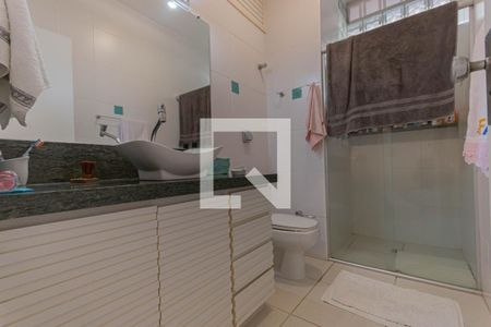 Apartamento à venda com 156m², 3 quartos e 1 vaga Apartamento à venda com 156m², 3 quartos e 1 vagaBanheiro