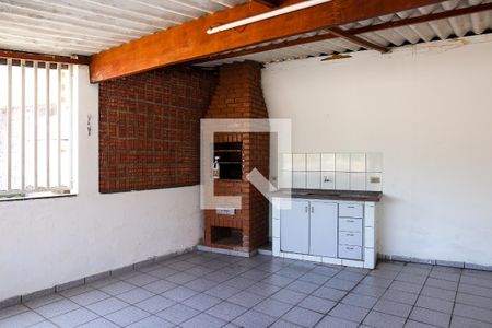 Casa à venda com 157m², 3 quartos e 2 vagas Casa à venda com 157m², 3 quartos e 2 vagasCobertura
