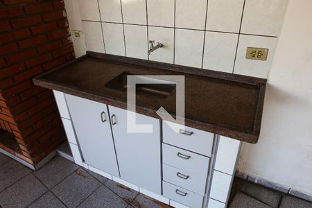 Casa à venda com 157m², 3 quartos e 2 vagas Casa à venda com 157m², 3 quartos e 2 vagasCobertura
