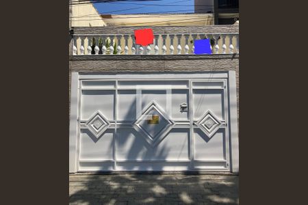 Casa à venda com 150m², 3 quartos e 2 vagas Casa à venda com 150m², 3 quartos e 2 vagasFachada