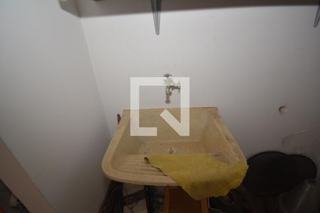 Casa à venda com 70m², 2 quartos e 6 vagasÁrea de Serviço na Suíte 2