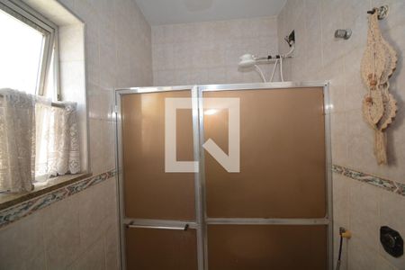 Casa à venda com 70m², 2 quartos e 6 vagasBanheiro da Suíte 2