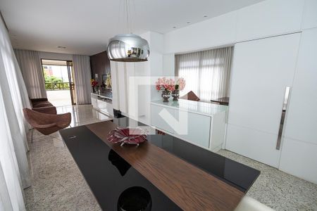 Sala de apartamento para alugar com 4 quartos, 145m² em Liberdade, Belo Horizonte