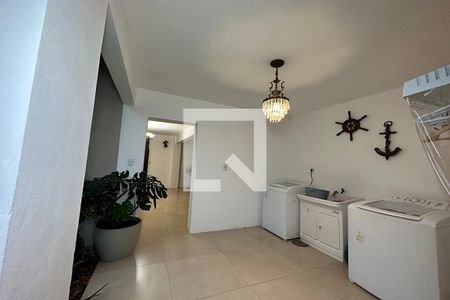 Casa à venda com 180m², 3 quartos e 3 vagasLavanderia