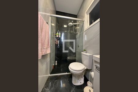 Casa à venda com 180m², 3 quartos e 3 vagasBanheiro Social