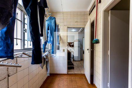 Apartamento à venda com 210m², 3 quartos e 2 vagas Apartamento à venda com 210m², 3 quartos e 2 vagasÁrea de serviço