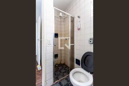 Apartamento à venda com 210m², 3 quartos e 2 vagas Apartamento à venda com 210m², 3 quartos e 2 vagasBanheiro da Suite