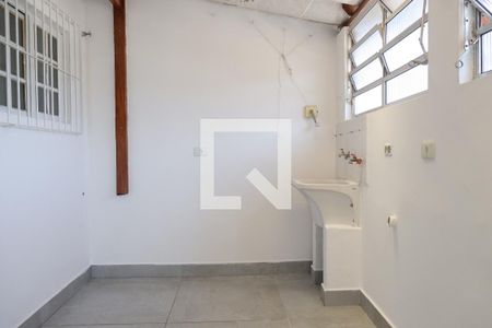 Casa à venda com 180m², 3 quartos e 2 vagasÁrea de Serviço