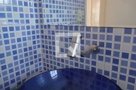 Casa à venda com 180m², 3 quartos e 2 vagasBanheiro Corredor