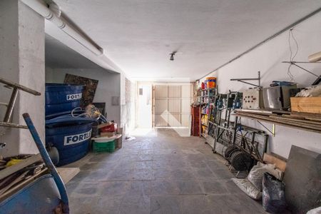 Casa à venda com 180m², 3 quartos e 2 vagas Casa à venda com 180m², 3 quartos e 2 vagasQuarto de Serviço
