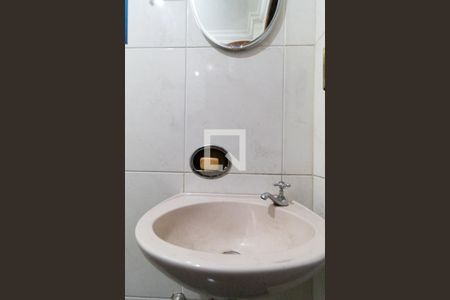 Casa à venda com 400m², 4 quartos e sem vaga Casa à venda com 400m², 4 quartos e sem vagaBanheiro 2 da Garagem