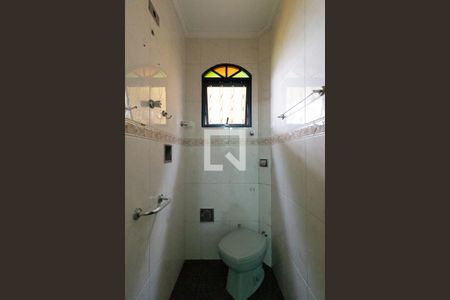 Casa à venda com 400m², 4 quartos e sem vaga Casa à venda com 400m², 4 quartos e sem vagaBanheiro