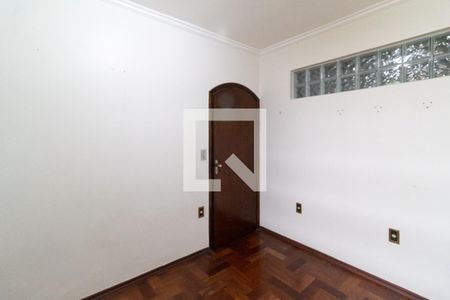 Casa à venda com 400m², 4 quartos e sem vaga Casa à venda com 400m², 4 quartos e sem vagaQuarto 2