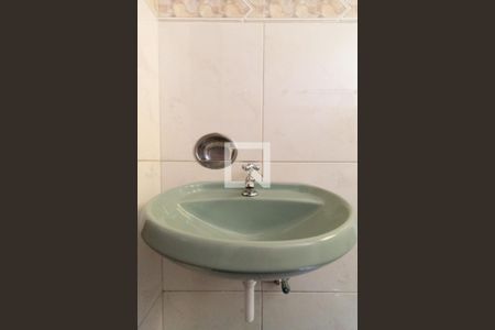 Casa à venda com 400m², 4 quartos e sem vaga Casa à venda com 400m², 4 quartos e sem vagaBanheiro