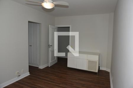 Apartamento à venda com 305m², 4 quartos e 4 vagasSuíte 2