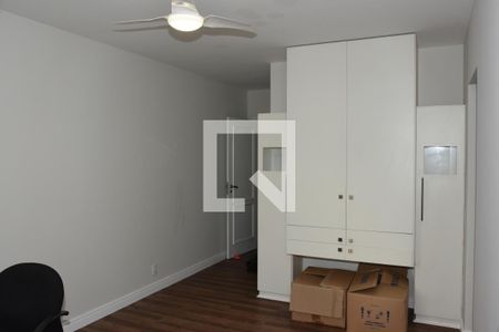 Apartamento à venda com 305m², 4 quartos e 4 vagasSuíte 3