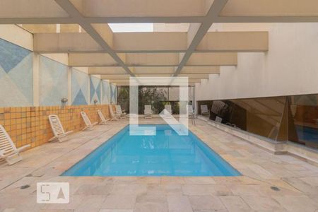 Apartamento à venda com 93m², 3 quartos e 2 vagas Apartamento à venda com 93m², 3 quartos e 2 vagasÁrea comum - Piscina