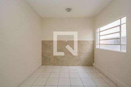Apartamento à venda com 370m², 3 quartos e 1 vaga Apartamento à venda com 370m², 3 quartos e 1 vagaQuarto de Serviço