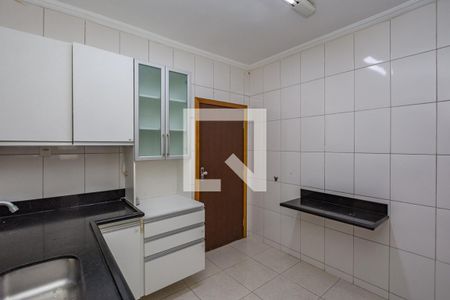 Apartamento à venda com 370m², 3 quartos e 1 vaga Apartamento à venda com 370m², 3 quartos e 1 vagaCozinha