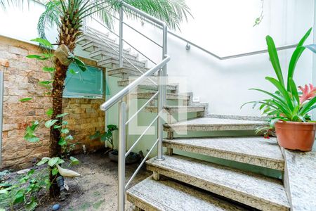 Casa à venda com 175m², 2 quartos e 2 vagasEscada Espaço Gourmet