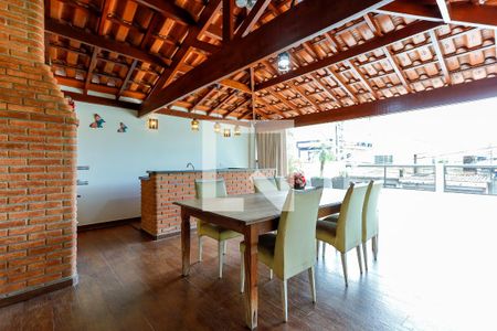 Casa à venda com 175m², 2 quartos e 2 vagasEspaço Gourmet