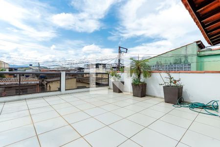 Casa à venda com 175m², 2 quartos e 2 vagasVaranda