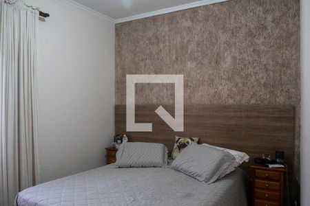 Casa à venda com 240m², 5 quartos e 3 vagas Casa à venda com 240m², 5 quartos e 3 vagasQuarto 2