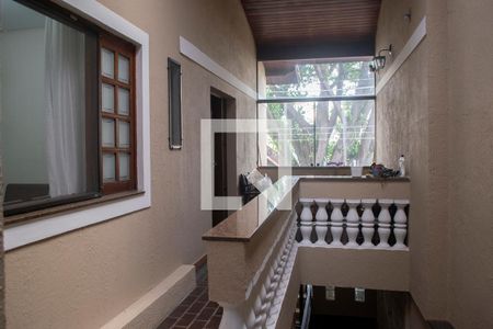 Casa à venda com 240m², 5 quartos e 3 vagas Casa à venda com 240m², 5 quartos e 3 vagasHall entrada