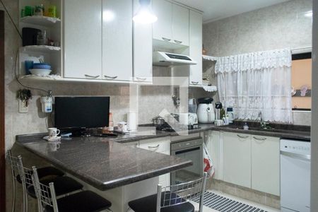 Casa à venda com 240m², 5 quartos e 3 vagas Casa à venda com 240m², 5 quartos e 3 vagasCozinha