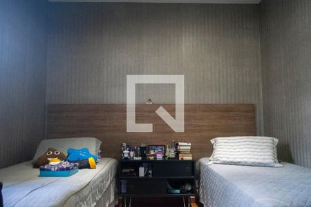 Casa à venda com 240m², 5 quartos e 3 vagas Casa à venda com 240m², 5 quartos e 3 vagasQuarto 5