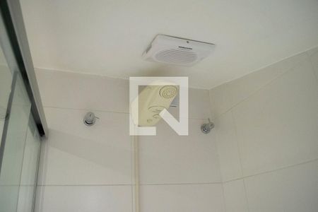 Casa à venda com 240m², 5 quartos e 3 vagas Casa à venda com 240m², 5 quartos e 3 vagasBanheiro 2