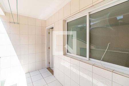 Casa de condomínio à venda com 170m², 3 quartos e 3 vagas Casa de condomínio à venda com 170m², 3 quartos e 3 vagasLavanderia