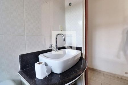 Casa à venda com 289m², 3 quartos e 2 vagasBanheiro Social