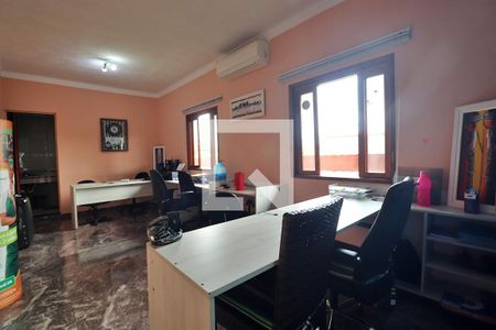 Casa à venda com 289m², 3 quartos e 2 vagasEscritório