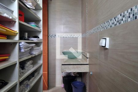 Casa à venda com 289m², 3 quartos e 2 vagasBanheiro do Escritório