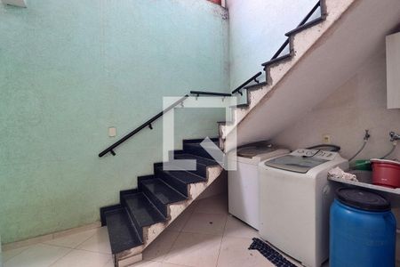 Casa à venda com 289m², 3 quartos e 2 vagasÁrea de Serviço