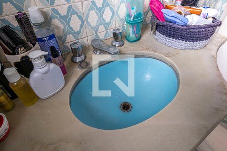 Casa à venda com 316m², 6 quartos e 2 vagas Casa à venda com 316m², 6 quartos e 2 vagasBanheiro 1