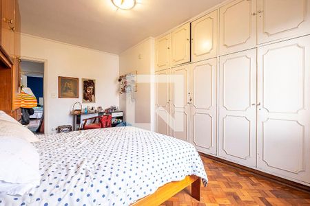 Casa à venda com 316m², 6 quartos e 2 vagas Casa à venda com 316m², 6 quartos e 2 vagasQuarto 3