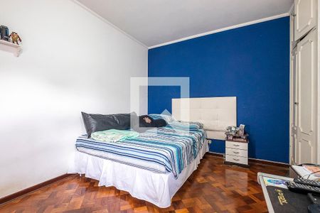 Casa à venda com 316m², 6 quartos e 2 vagas Casa à venda com 316m², 6 quartos e 2 vagasQuarto 2