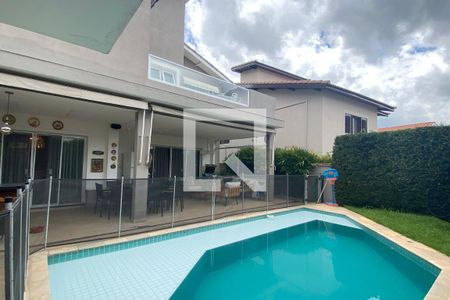 Casa de condomínio à venda com 361m², 5 quartos e 4 vagasPiscina