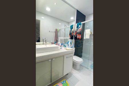 Casa de condomínio à venda com 361m², 5 quartos e 4 vagasBanheiro da Suíte 3